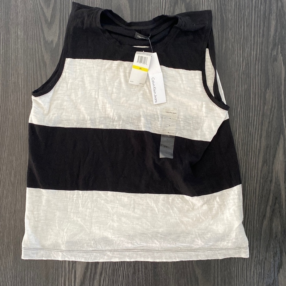 Calvin Klein light weight summer shirt T-1